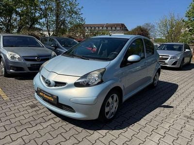 Usata Toyota Aygo Cool 68 CV (50 kW) 2007 Blu Utilitaria