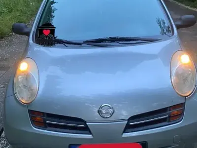 Gebraucht Nissan Micra 65 PS (47 kW) 2004 Silber Kleinwagen