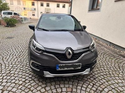 Gebraucht Renault Captur Intens 131 PS (96 kW) 2019 Schwarz SUV