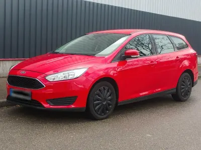 Usata Ford Focus 101 CV (74 kW) 2018 Rosso Station wagon