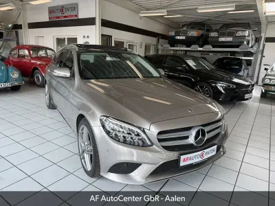Gebraucht Mercedes C300 Avantgarde 258 PS (189 kW) 2019 Silber Limousine