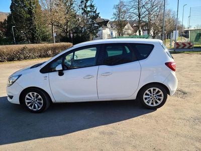 Gebraucht Opel Meriva drive 140 PS (102 kW) 2016 Weiß Van / Kleinbus
