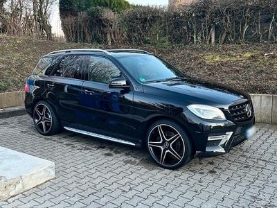 Usata Mercedes ML350 AMG 258 CV (189 kW) 2014 Nero SUV