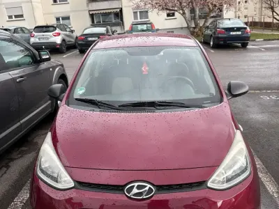 Gebraucht Hyundai i10 67 PS (49 kW) 2013 Kleinwagen