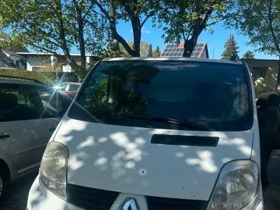 Begagnad Renault Traffic 2008 Vit Minibuss