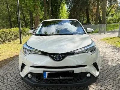 Gebraucht Toyota C-HR Club 122 PS (89 kW) 2019 Weiß SUV
