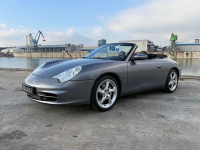 Porsche 911 Carrera 4 Cabriolet
