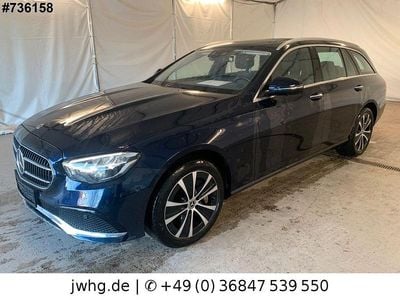Gebraucht Mercedes E300 Avantgarde 306 PS (225 kW) 2022 Blau Limousine