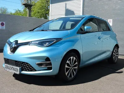 Second-hand Renault Zoe Intens 50 kW (69 CP) 2022 Albastru Hatchback
