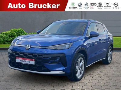 Gebraucht VW T-Roc Life 150 PS (110 kW) 2025 Blau SUV