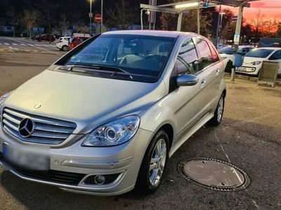 gebraucht Mercedes B180 CDI TÜV neu