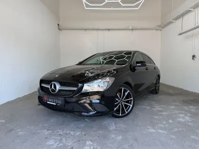 Gebraucht Mercedes CLA200 136 PS (100 kW) 2016 Schwarz Coupé