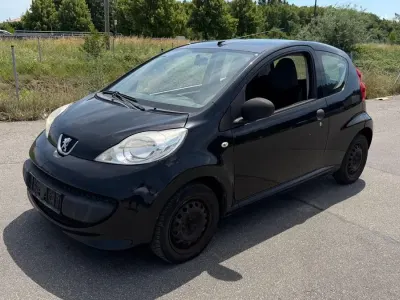 Gebraucht Peugeot 107 69 PS (50 kW) 2006 Schwarz Kleinwagen
