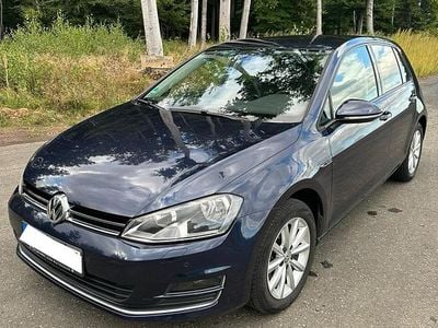 Gebraucht VW Golf VII LOUNGE 110 PS (80 kW) 2015 Blau Limousine