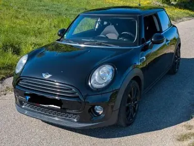 Usata Mini ONE 102 CV (75 kW) 2015 Nero Utilitaria