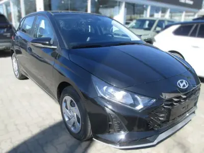 Neu Hyundai i20 Select 90 PS (66 kW) 2026 Schwarz Kleinwagen