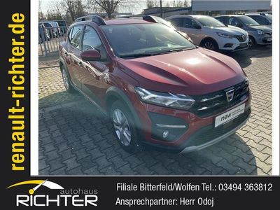 Gebraucht Dacia Sandero Comfort 91 PS (66 kW) 2022 Rot Kleinwagen