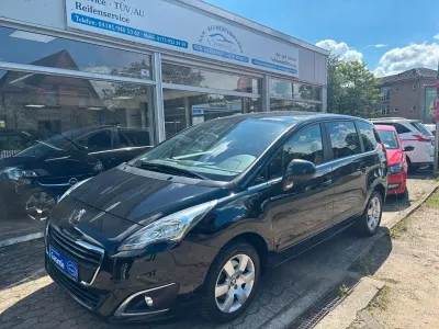 Gebraucht Peugeot 5008 Active 120 PS (88 kW) 2015 Schwarz Van / Kleinbus