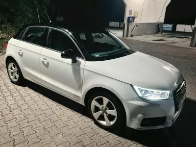 Gebraucht Audi A1 95 PS (69 kW) 2018 Weiß Kleinwagen