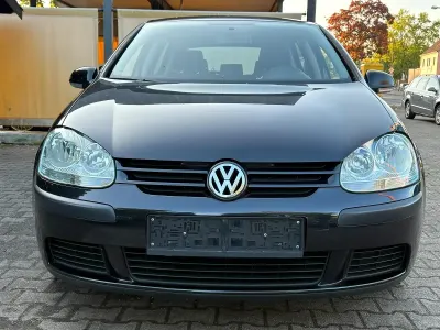 Gebraucht VW Golf V 75 PS (55 kW) 2005 Schwarz Kleinwagen