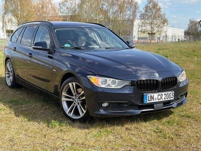 Gebraucht BMW 320 Sport Line 184 PS (135 kW) 2014 Blau Kombi