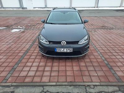 Grau Gebraucht 2015 VW Golf VII Limousine | 13.300 € (Fairer Preis)