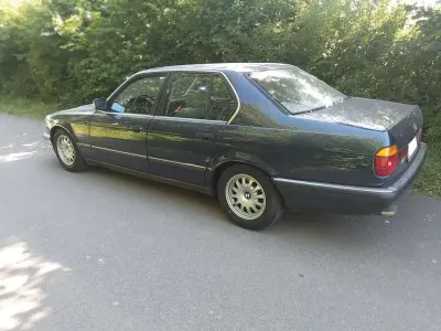 Gebraucht BMW 730 188 PS (138 kW) 1989 Blau Limousine