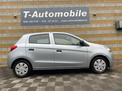 Gebraucht Mitsubishi Space Star Diamant Edition 71 PS (52 kW) 2015 Silber Kleinwagen