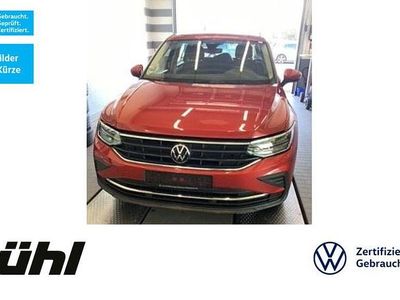 Gebraucht VW Tiguan Life 131 PS (96 kW) 2022 Kings red metallic SUV