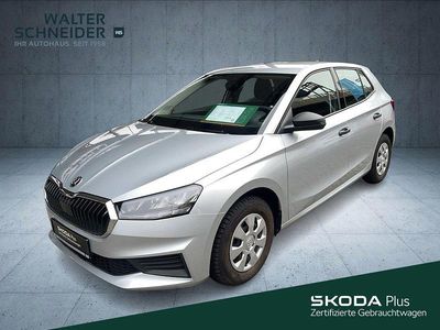 Brilliantsilber metallic (metallic) Gebraucht 2025 Skoda Fabia Essence Limousine | 16.950 € (Fairer Preis)