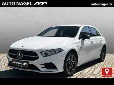 Gebraucht Mercedes A250 AMG line 160 PS (117 kW) 2020 Weiß Limousine