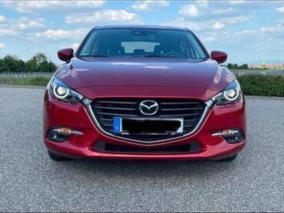 gebraucht Mazda 3 Skyactiv in Soul Red mit wenig Kilometer