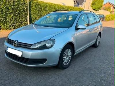 Gebraucht VW Golf VI 105 PS (77 kW) 2011 Kleinwagen