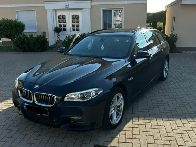 Gebraucht BMW 530 M Sport 258 PS (189 kW) 2014 Blau Kombi
