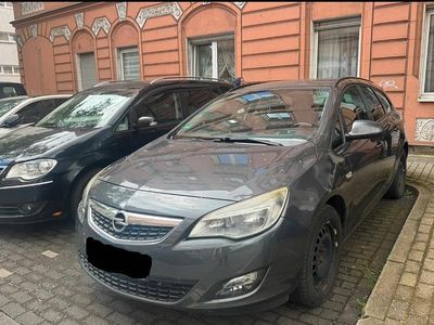 Usata Opel Astra 125 CV (91 kW) 2011 Grigio Station wagon