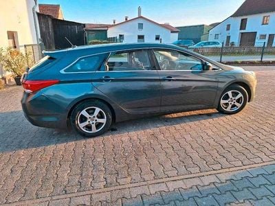 Usata Hyundai i40 Edition 134 CV (98 kW) 2012 Grigio Station wagon