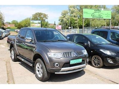 Granitbraun (m) Gebraucht 2013 Mitsubishi L200 Intense Abholung | 16.590 € (Teuer)