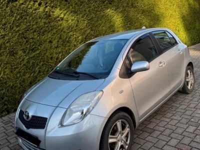 Gebraucht Toyota Yaris 87 PS (63 kW) 2007 Silber Kleinwagen