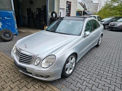 gebraucht Mercedes E220 Avangarde