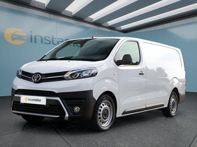 Weiß Gebraucht 2022 Toyota Proace Van / Kleinbus | 26.749 € (Fairer Preis)