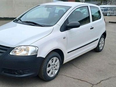 gebraucht VW Fox 2011. 1,2L 60PS Aus 2x Hand. 100Tkm TÜV Neu.