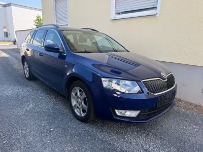 Gebraucht Skoda Octavia 110 PS (80 kW) 2015 Blau Kombi