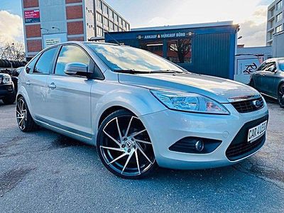 Gebraucht Ford Focus 101 PS (74 kW) 2010 Silber Limousine