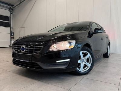 Gebraucht Volvo V60 Business Edition 163 PS (119 kW) 2014 Schwarz Kombi