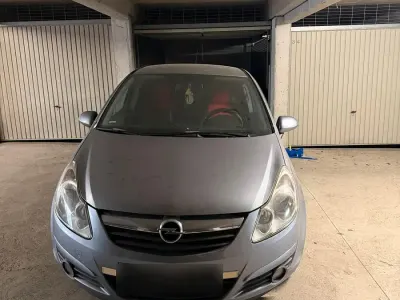 Gebraucht Opel Corsa 80 PS (58 kW) 2007 Silber Kleinwagen