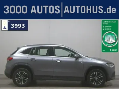 Gebraucht Mercedes GLA180 Style 116 PS (85 kW) 2023 Grau SUV