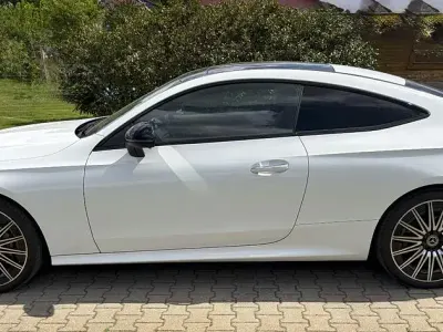 Używany Mercedes CLE300 258 KM (189 kW) 2023 Biały