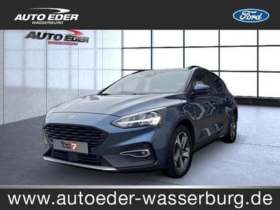Chromablau metallic (metallic) Gebraucht 2021 Ford Focus Active X Limousine | 19.850 € (Guter Preis)