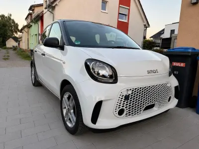 Gebraucht Smart ForFour Electric Drive 60 kW (82 PS) 2021 Weiß Kleinwagen