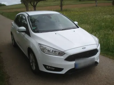 Gebraucht Ford Focus 120 PS (88 kW) 2016 Weiß Limousine